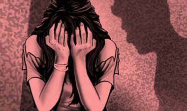 17-Year-old girl gang-raped in a car: Hyderabad